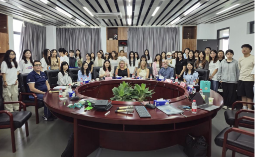 17live
与美国密歇根州立大学签署战略合作协议